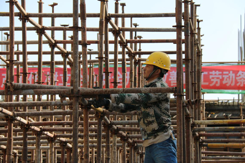 金秋十月“热度不减” 瑞岭嘉苑项目一连攻坚创效-兰州新区AB娱乐集团门户网站