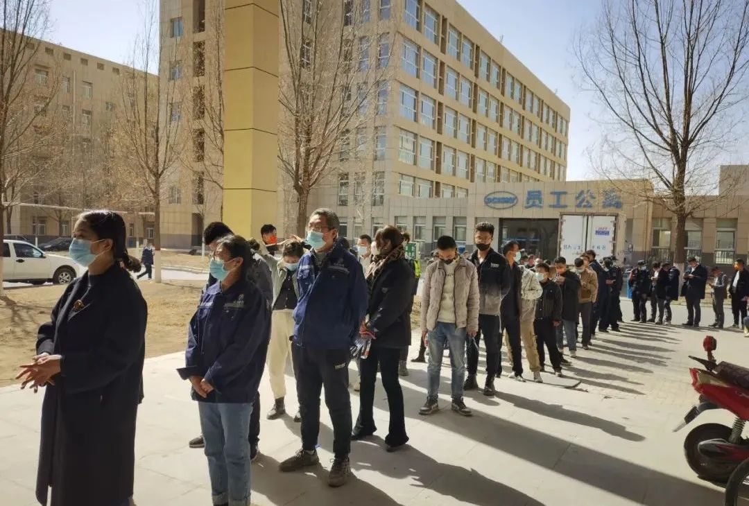 党旗引领 党员先行丨新区AB娱乐集团筑起疫情防控“红色堡垒”-兰州新区AB娱乐集团门户网站