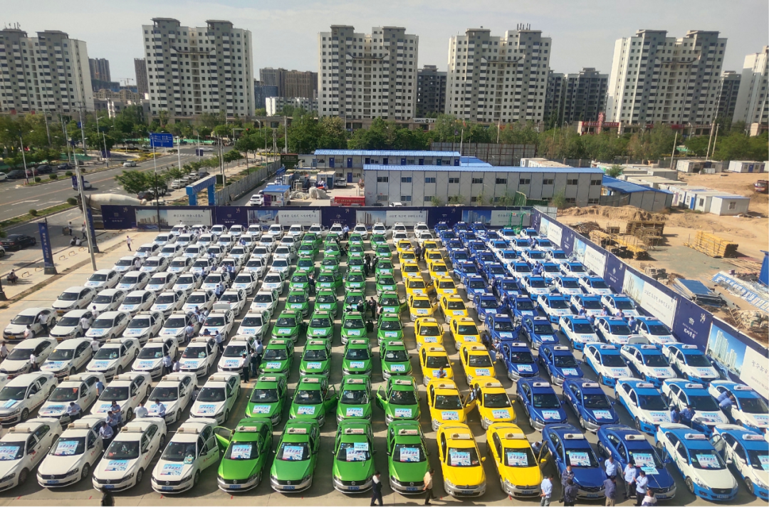  2022年爱心送考发车仪式在瑞岭名郡营销中心广场举行-兰州新区AB娱乐集团门户网站