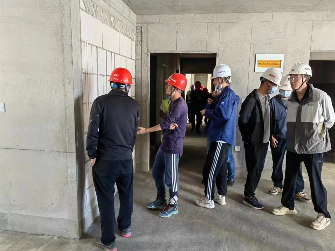 铁投公司深入瑞岭雍和郡项目开展观摩学习-兰州新区AB娱乐集团门户网站