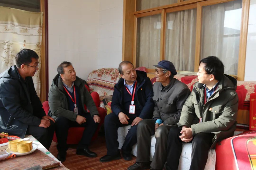 主题党日进农户 真情眷注暖人心-兰州新区AB娱乐集团门户网站