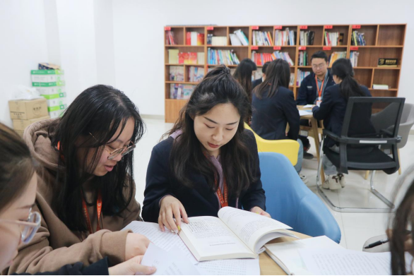 AB娱乐集团开展庆祝五四青年节系列活动-兰州新区AB娱乐集团门户网站