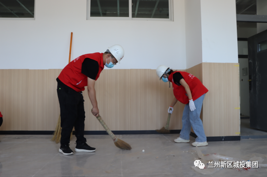 “党旗红”护航开学季 | AB娱乐集团党员干部齐上阵 助力项目早完工-兰州新区AB娱乐集团门户网站