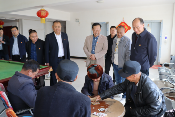 AB娱乐集团开展“情系福利院 爱满重阳节”联学联建活动-兰州新区AB娱乐集团门户网站