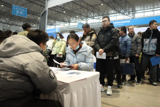 招才引智添“动力” 助企生长添“活力”-兰州新区AB娱乐集团门户网站