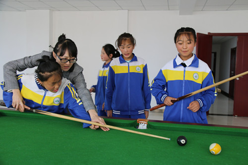 新区AB娱乐集团关爱留守儿童 共度欢喜中秋-兰州新区AB娱乐集团门户网站