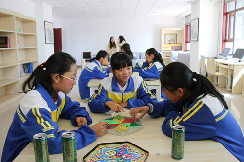 新区AB娱乐集团关爱留守儿童 共度欢喜中秋-兰州新区AB娱乐集团门户网站