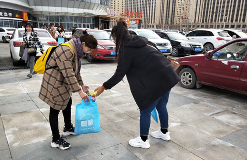 新区AB娱乐集团团委组织开展学雷锋自愿服务系列活动-兰州新区AB娱乐集团门户网站