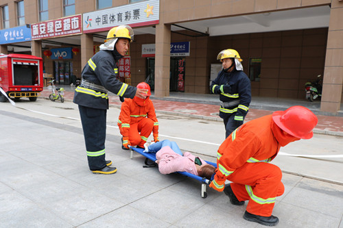 瑞岭物业开展消防应急演练-兰州新区AB娱乐集团门户网站
