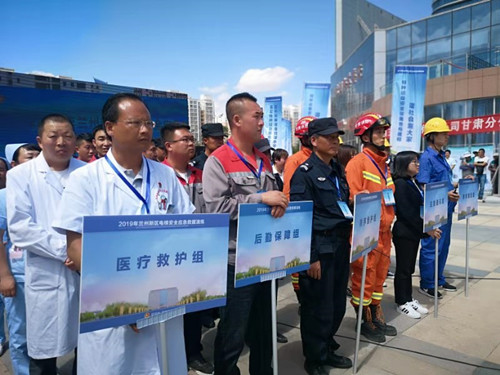 新区瑞岭物业公司开展电梯应急演练?增强清静提防意识-兰州新区AB娱乐集团门户网站