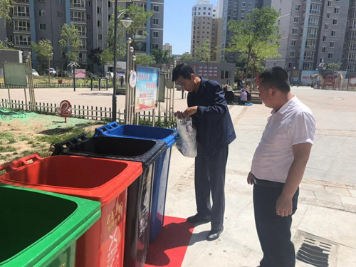 新区瑞岭物业在新区率先推进垃圾分类 小区实现华美变身！-兰州新区AB娱乐集团门户网站