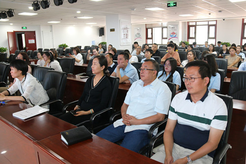 新区AB娱乐集团组织寓目《壮丽70年 奋斗新时代---共和国生长成绩巡礼 甘肃篇》-兰州新区AB娱乐集团门户网站